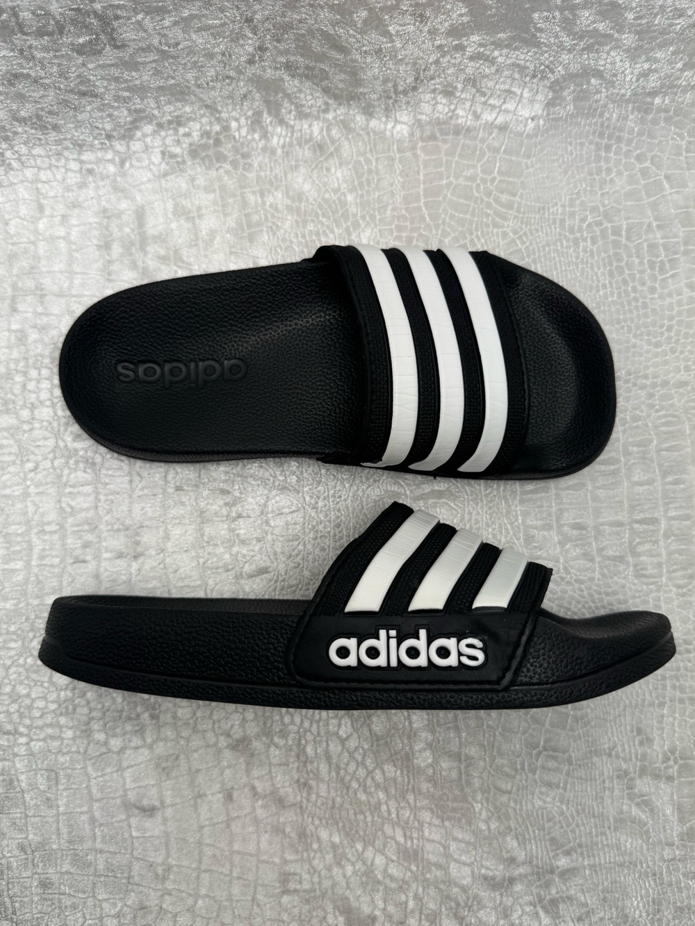 Adidas Adilette Shower Slides, Boys Size kid 13
